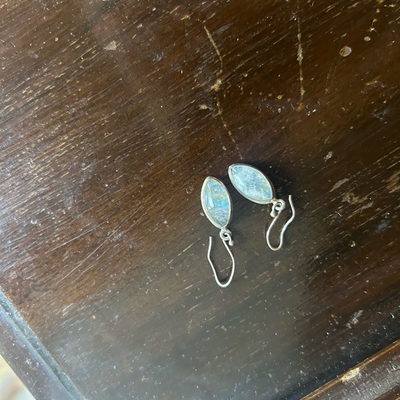 Moonstone earrings - Picture 3 of 4